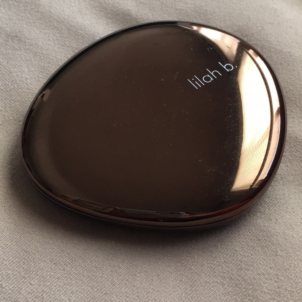 lilah b. Glisten + Glow Skin Illuminator